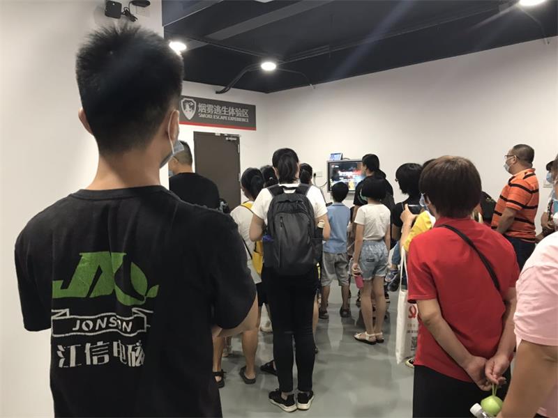 普及安全滅火知識(shí)，共建消防防火墻！—江信電子消防安全演練3.jpg